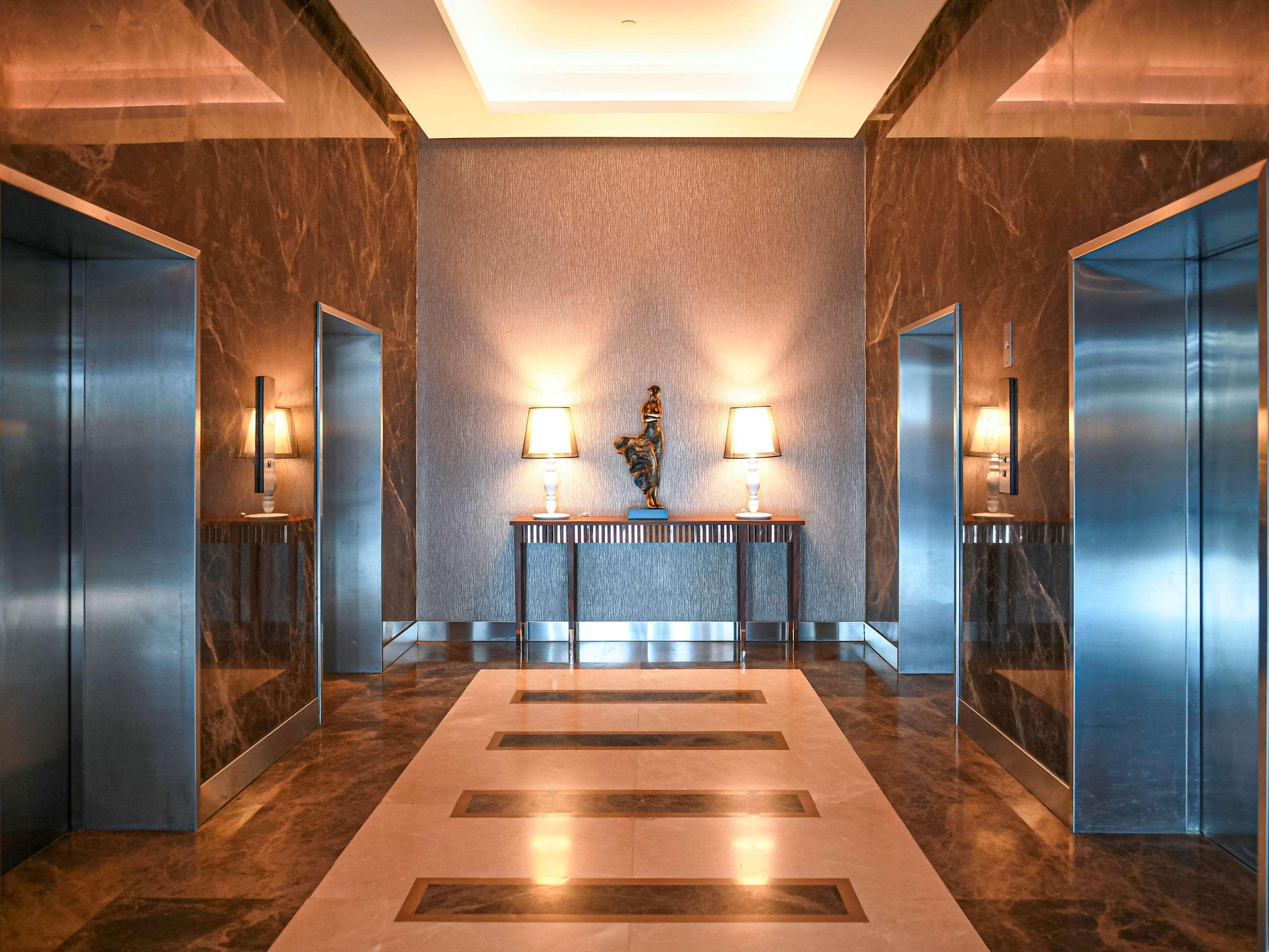 Mercure Istanbul West Hotel & Convention Center Экстерьер фото