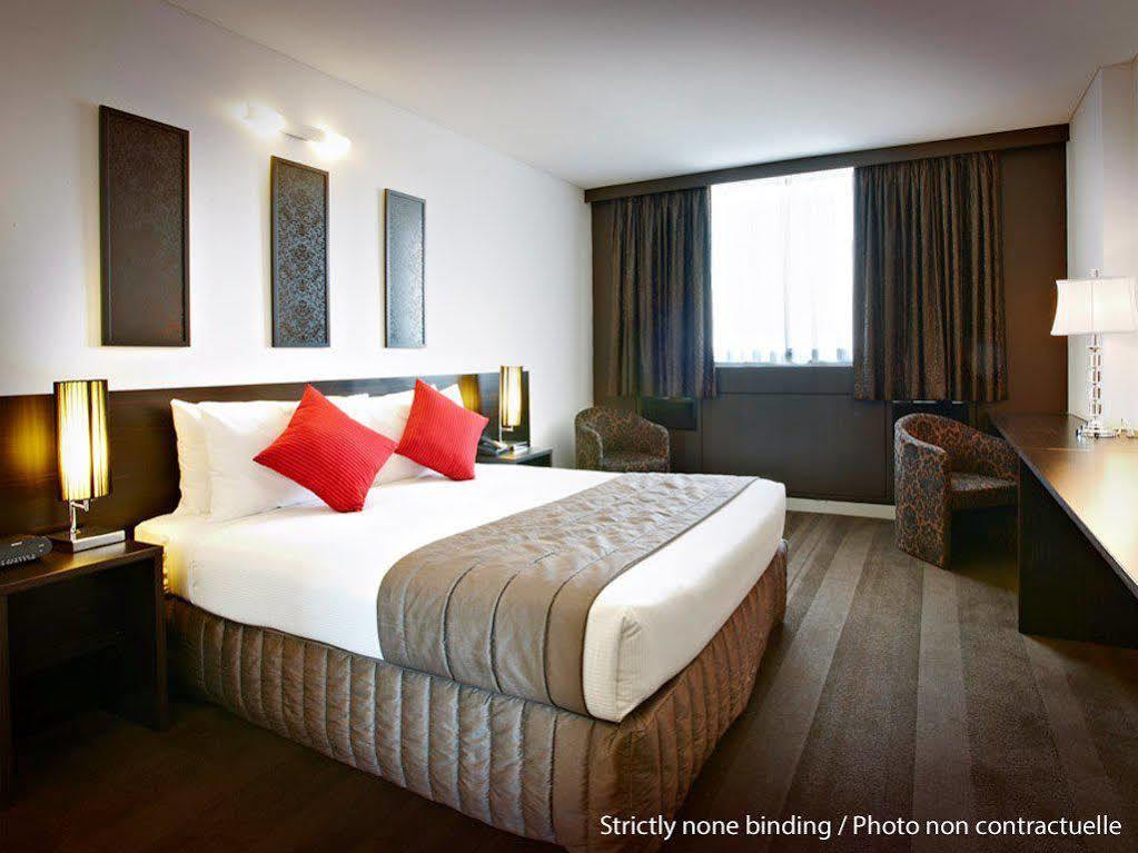 Mercure Istanbul West Hotel & Convention Center Экстерьер фото