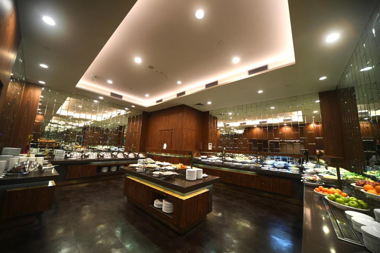 Mercure Istanbul West Hotel & Convention Center Экстерьер фото