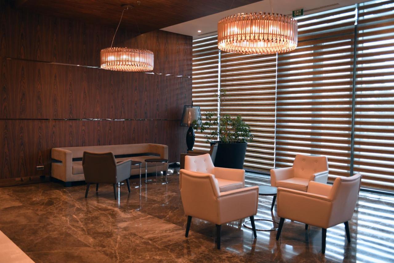 Mercure Istanbul West Hotel & Convention Center Экстерьер фото